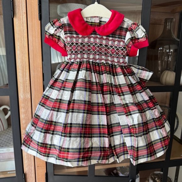 Marco & Lizzy silk plaid dress baby girl smocked puff sleeve peter pan collar - Picture 1 of 7